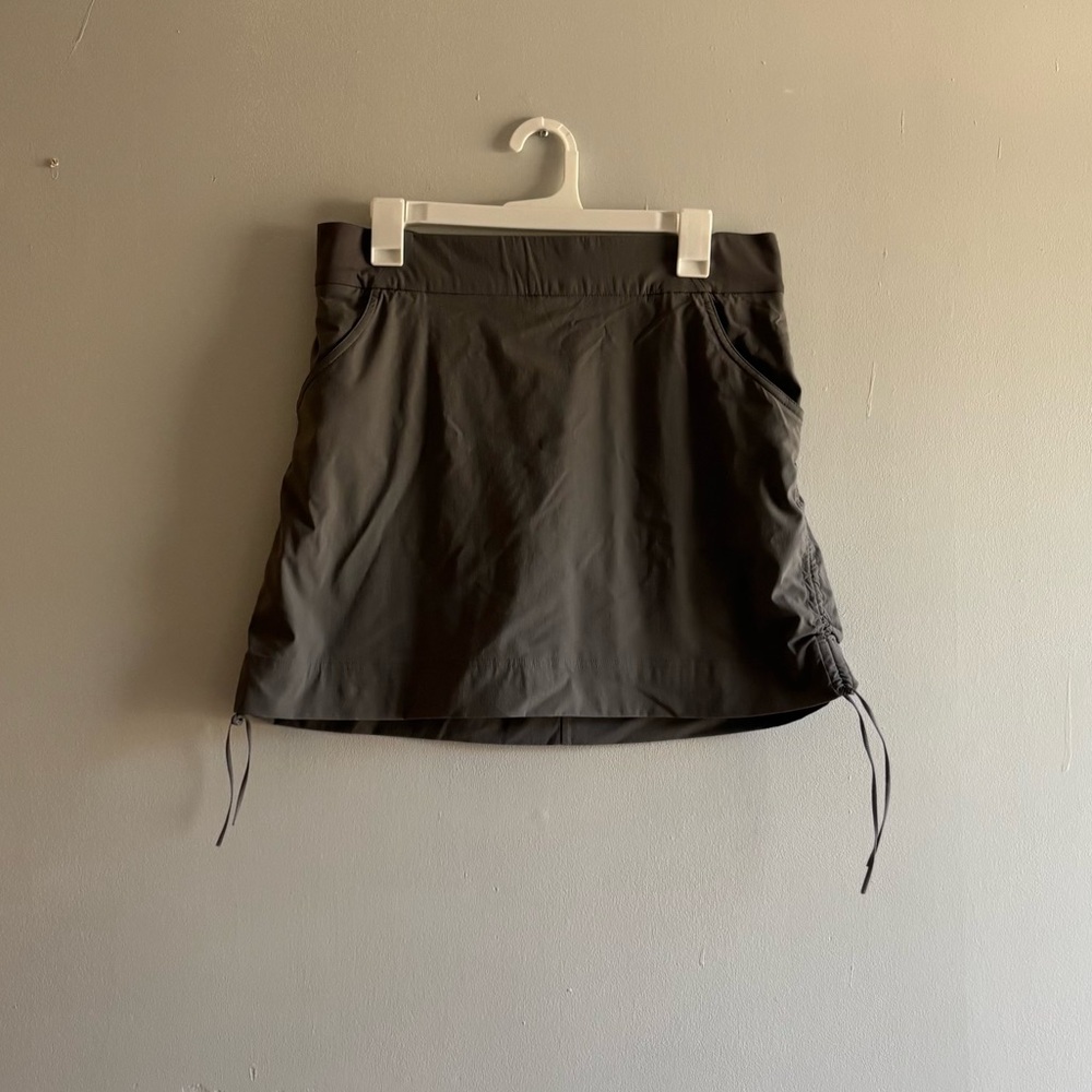 Columbia Women’s Grey Cinch Sides Athletic Skort Size L Golf Tennis